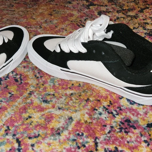 Vans Black and White Sneakers Classic Low-Top Design Chukka Push LS 7 M / 8.5 W - Picture 7 of 10